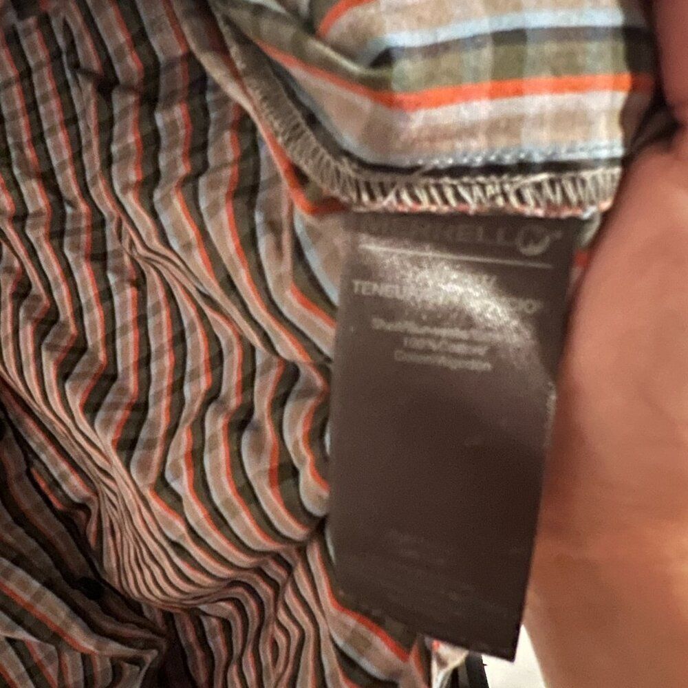 Merrell small‎ plaid button down - Picture 7 of 7